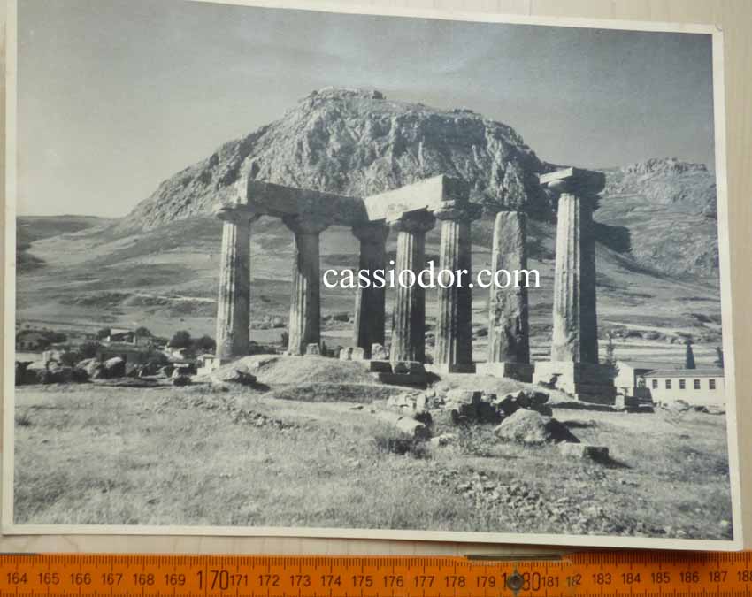 akrokorinth-apollo.jpg