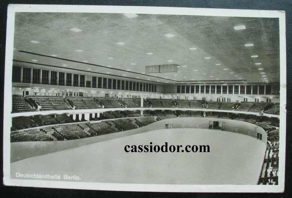 deutschlandhalle.jpg