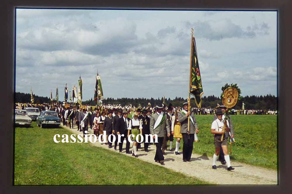 fahnenweihe-starnberg.jpg