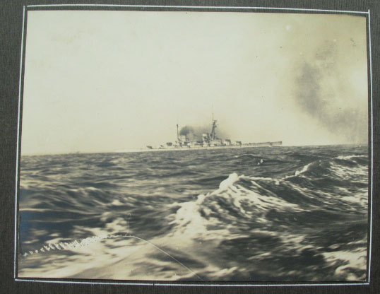 kriegsschiff.jpg