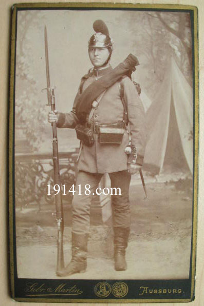 raupenhelm.jpg