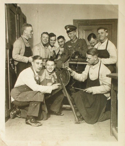 sMG08.jpg