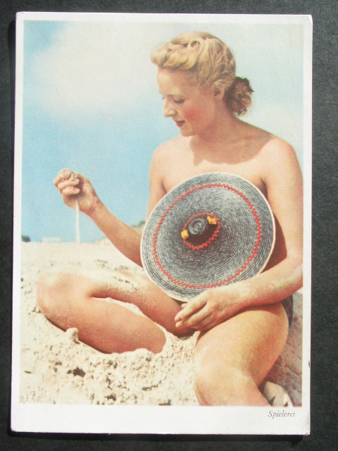 spielereiamstrand.jpg