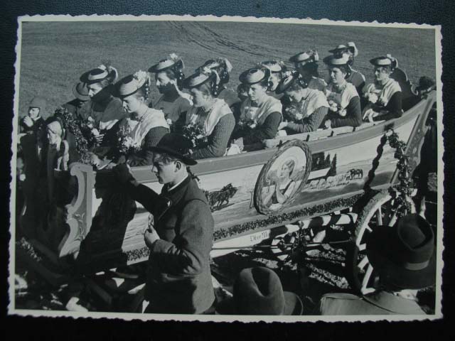 truhenwagen.jpg
