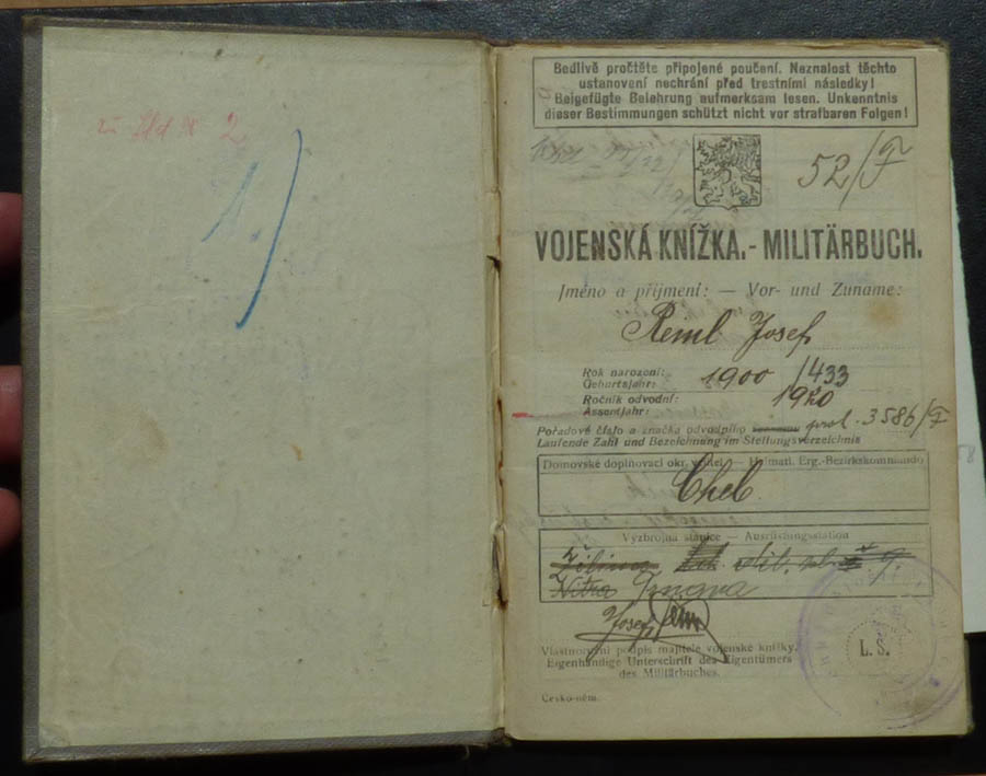 vojenska-knizka.jpg